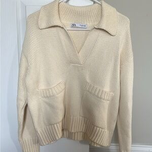 Zara Women's Cream V-Neck Sweater